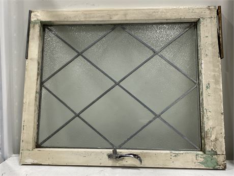 VINTAGE GLASS / WOOD WINDOW (30”x24”)