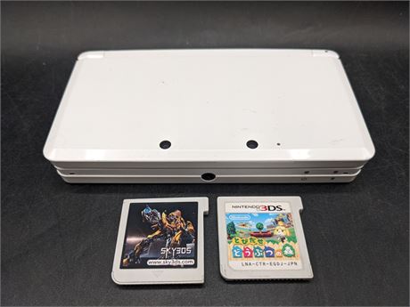 JAPANESE 3DS CONSOLE WITH GAMES - VERY GOOD CONDITION