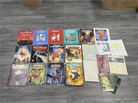 LOT OF DUNGEONS & DRAGONS GUIDES, HANDBOOKS & ECT - MOSTLY VINTAGE