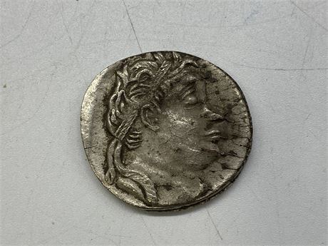 VERY EARLY ROMAN LOOKING COIN