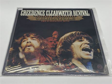 CREEDENCE CLEARWATER REVIVAL - CHRONICLE - VG (slightly scratched)