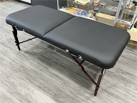 BODY CHOICE MASSAGE TABLE (6ft)