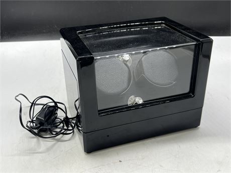 PLUG IN AUTOMATIC WATCH WINDER