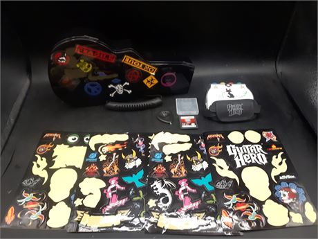 GUITAR HERO WITH ACCESSORIES AND CASE - DS