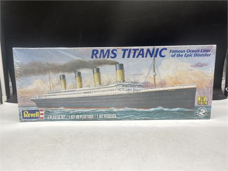 SEALED RMS TITANIC REVELL MODEL