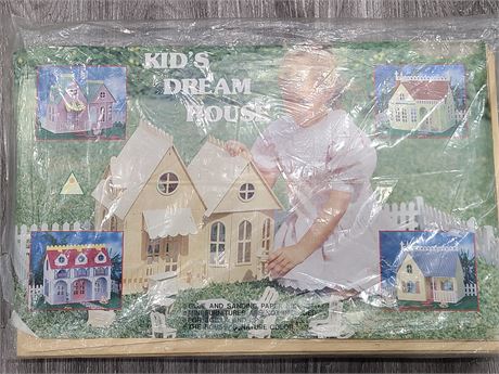 KID'S DREAM HOUSE DOLLHOUSE KIT YOU BUILD (19"x12"x16")
