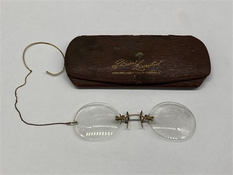 PAIR OF VERY EARLY SPECTACLES IN CASE
