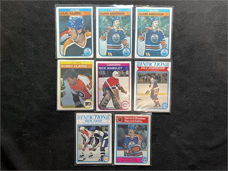 ASSORTED 82’ NHL O PEE CHEE CARDS