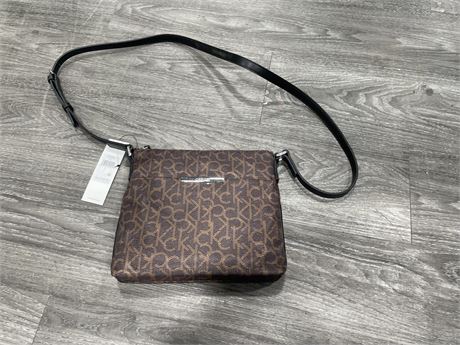 (NEW WITH TAGS) CALVIN KLEIN AINSLEY PURSE (10”x9”)
