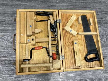 VINTAGE MADE IN POLAND QUALITY CHILDS WOODWORKING SET