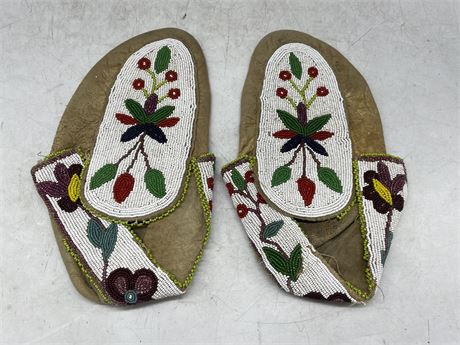 PAIR OF HEAVY BEADED NATIVE MOCCASINS