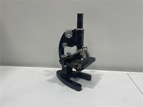 MICROSCOPE (made in England)