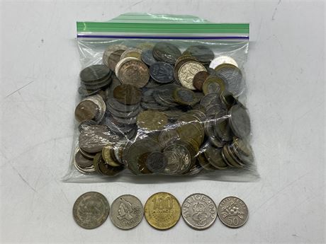 BAG OF FOREIGN COINS - 2LBS 10OZ
