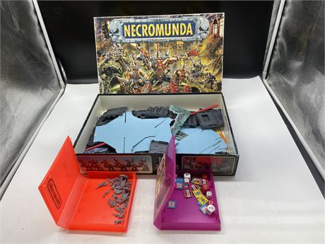 OPEN BOX NECROMUNDA WARHAMMER GAME