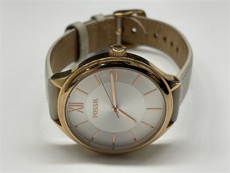FOSSIL WATCH - LIKE NEW