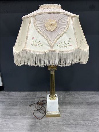 MARBLE & BRASS COLUMN LAMP W/VICTORIAN TASSLE SHADE (35” tall)