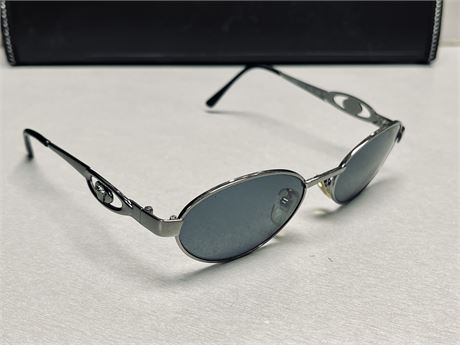 VERSACE SUNGLASSES (AUTHENTIC) (MADE IN ITALY)