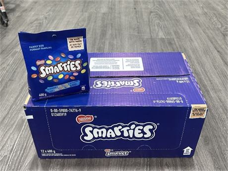 BULK BOX OF FAMILY SIZED SMARTIES PACKS - 12 BAGS OF 400G - EXPIRATION 2024 JULY