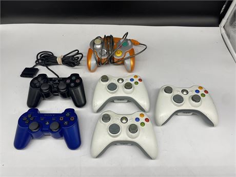 (3) XBOX 360 CONTROLLERS / (2) PS2/PS3 CONTROLLERS / 3RD PARTY GAMECUBE CONT.