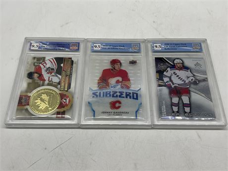 3 GCG GRADED NHL CARDS
