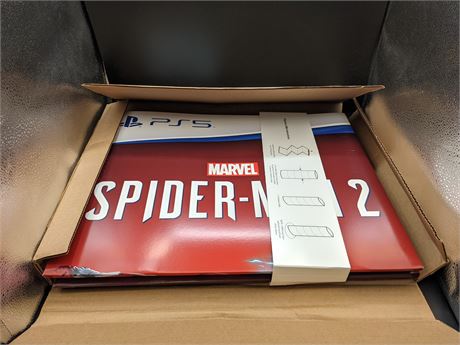 NEW IN BOX - MARVEL SPIDERMAN 2 DISPLAY STANDEE
