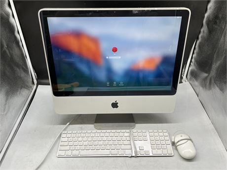 IMAC COMPUTER W/KEYBOARD & MOUSE - WORKS