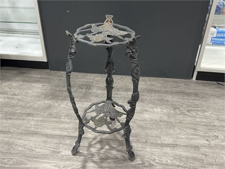 VINTAGE CAST IRON 3 TIER PLANT STAND - 10” DIAM 26” TALL