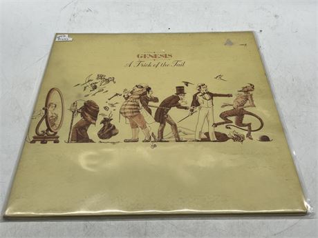 UK PRESS - GENESIS - A TRICK OF THE TAIL - VG (Slightly scratched)