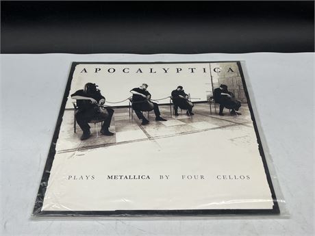 APOCALYPTICA - PLAYS METALLICA BY FOUR CELLOS - EXCELLENT (E)