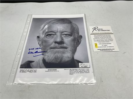 SIGNED ALEC GUINNESS STAR WARS PHOTO W/COA (7”x12”)