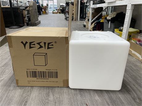YESIE (16”) LIGHT CUBE IN BOX