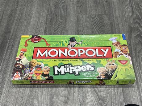 MUPPETS MONOPOLY COMPLETE