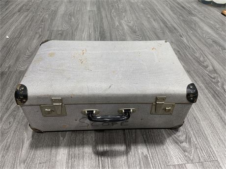 VINTAGE BLUE HOUNDS TOOTH PRINT CARDBOARD SUITCASE - 13”x22”x8”