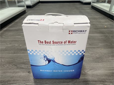 RICHWAY WATER IONIZER IN BOX - VERY LIGHTLY USED