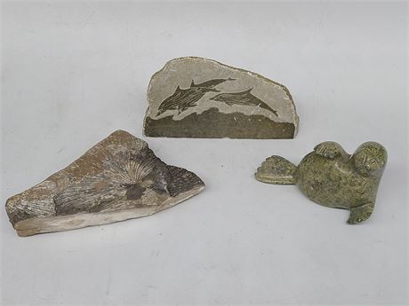 1 FOSSIL 5.5"X4" DM AND 2 SIGNED INUIT PIELES