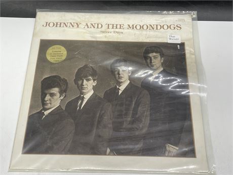 RARE UNOFFICIAL BEATLES JOHNNY & THE MOONDOGS - SILVER DAYS - EXCELLENT (E)