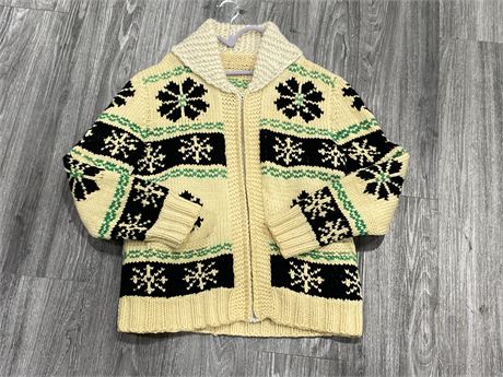 VINTAGE HAND CRAFTED SWEATER