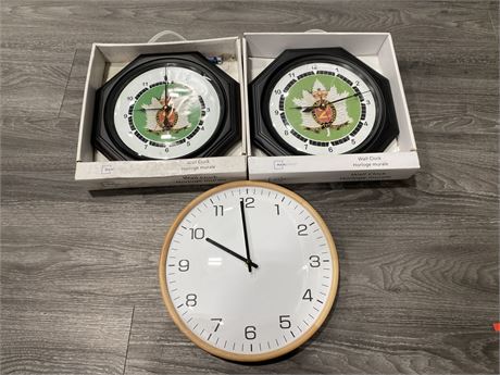 3 WALL CLOCKS 2 IN PACKAGE (LARGEST 12”)