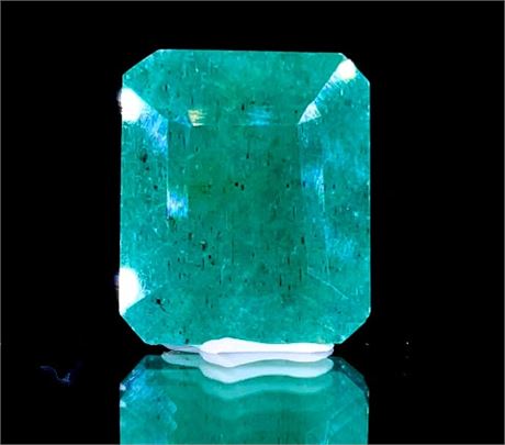 $13,020 APPRAISAL - 13.85 CT AUTHENTICATED CERTIFIED EMERALD GEMSTONE