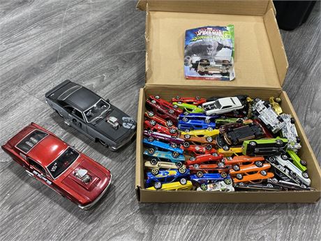 LOT OF DIECAST CARS INCLUDING (2) 1/24 SCALE