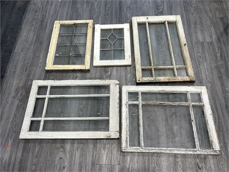 5 VINTAGE WOOD / GLASS WINDOWS (Largest is 31”x20”)