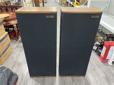 2 LARGE POLK AUDIO SDA SIGNATURE REFERENCE SYSTEM 2 SPEAKERS (50.5” tall)