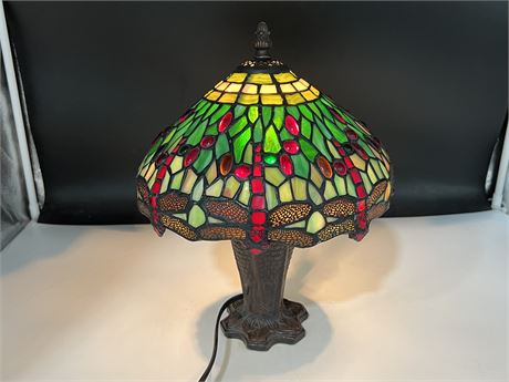 STAINED GLASS DRAGON FLY LAMP - WORKS (13”)