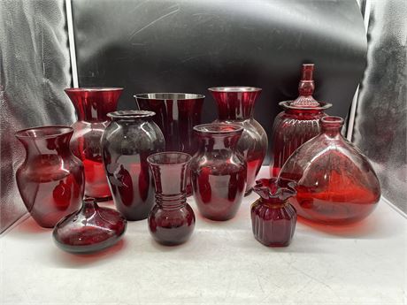 LOT OF 12 RED GLASSWARE INCL VASES, JUGS, ETC