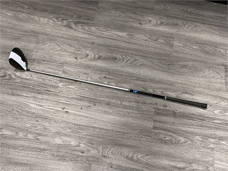 TAYLORMADE M1 RIGHT HANDED GOLF DRIVER