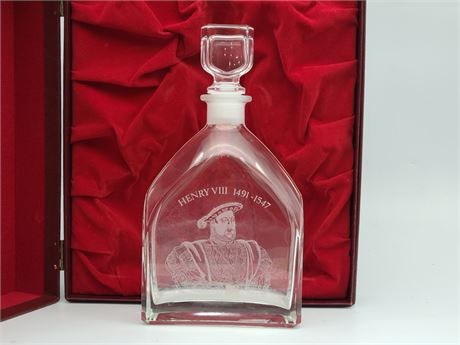 VINTAGE BEAM'S BOX WITH HENRY VIII 1491 DECANTER