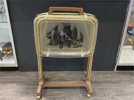 VINTAGE CLEAR ACRYLIC GLITTER BUTTERFLY TV TRAYS W/STAND