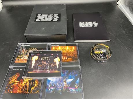 THE DEFINITIVE KISS CD COLLECTION & KISS ASHTRAY