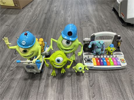 LOT OF ORIGINAL MONSTER INC. ACTION FIGURES & ECT - LARGEST IS 10”