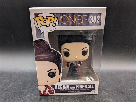 ONCE UPON A TIME - REGINA WITH FIREBALL #382